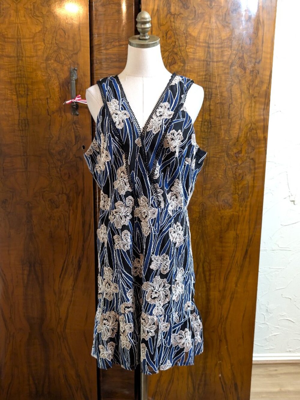 Adelyn Rae Tassia Embroidered Dress XL Blue Black Floral Overlay Wedding Guest